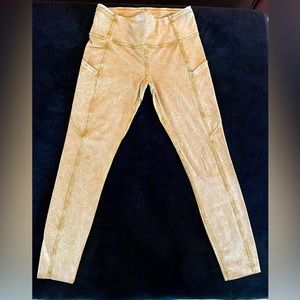 Lululemon Women’s legging Size 6 workout pants